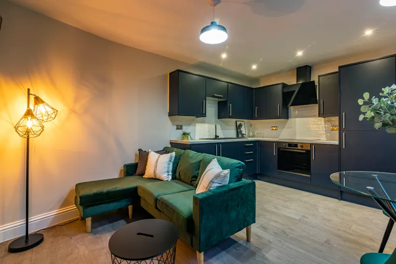 Vibrant 2 Bedroom Apartment // 2026/7 - Image 6